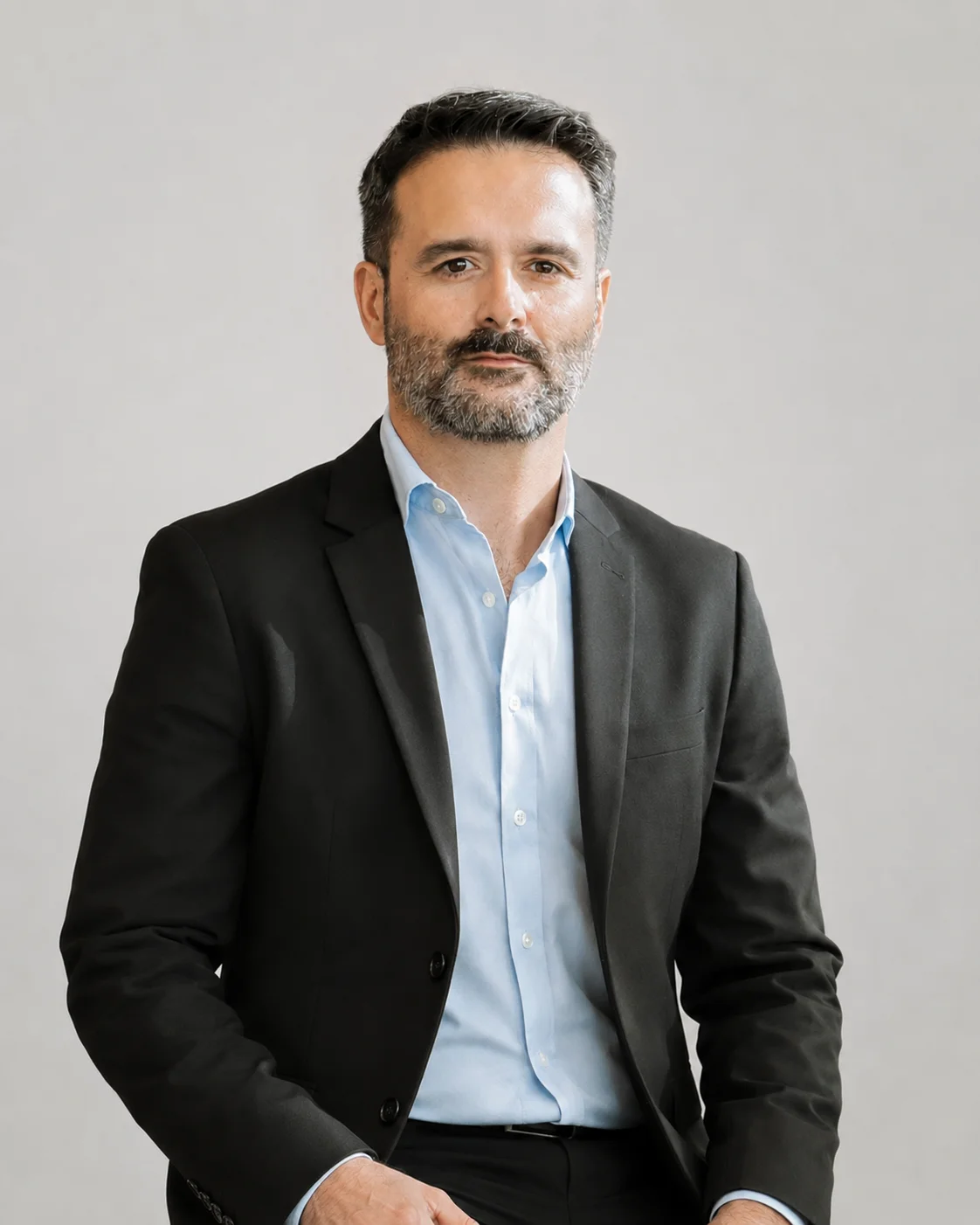 Andrés Cardenete Montiel, periodista, escritor y cofundador de Luciérnagas